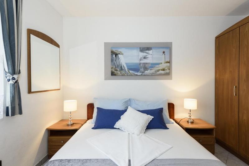 Apartments Luka - Trogir, Marina 150M From The Beach Exterior foto